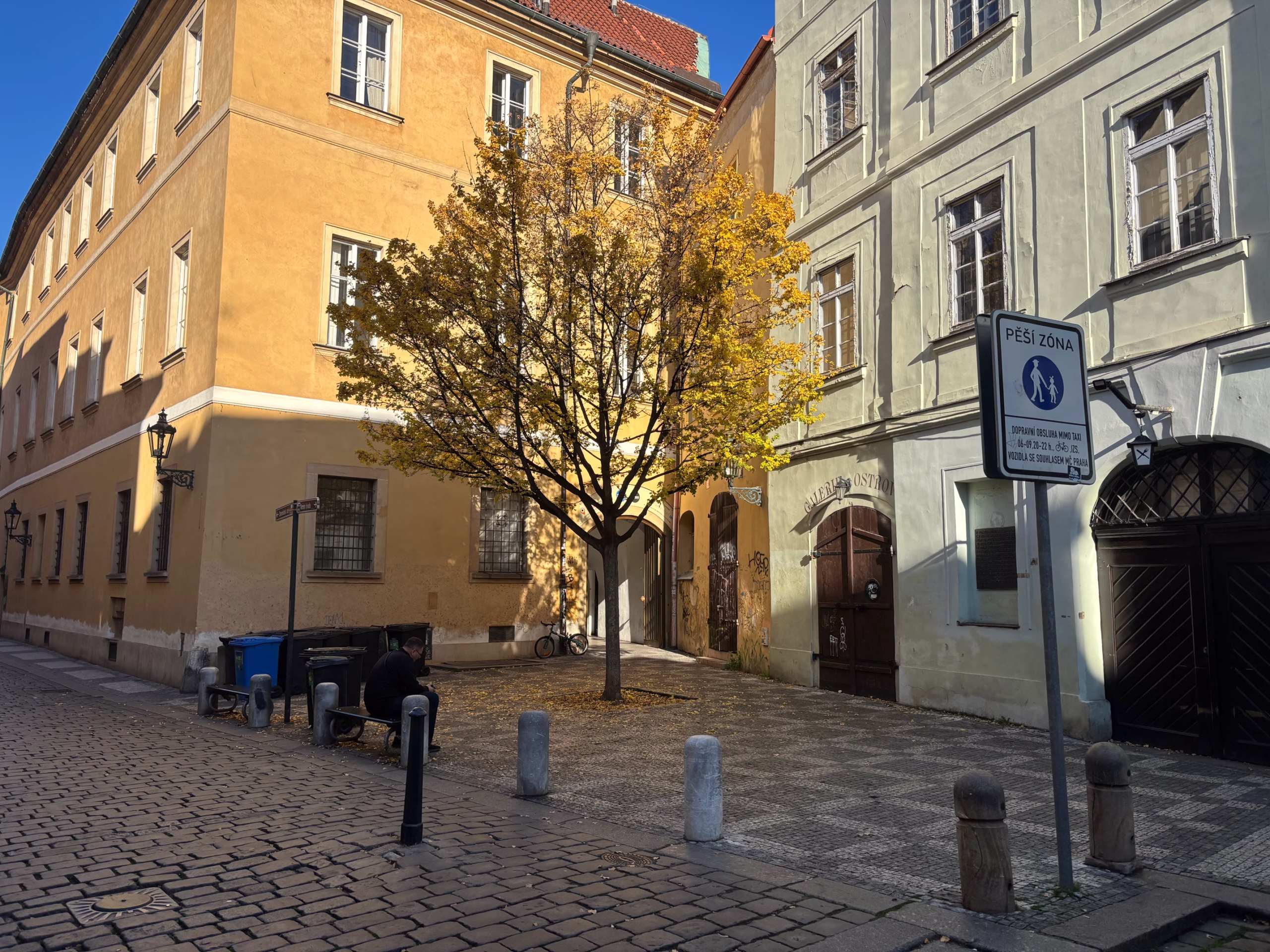 Meeting point: Monument Jan Hus